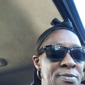 Meet your Posher, Gina